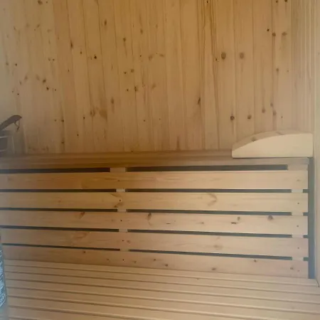 Pillango Vendeghaz Konukevi 3*