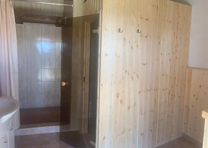 Pillango Vendeghaz Гостевой дом 3*