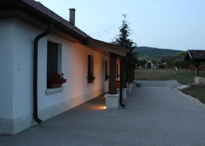 Pillango Vendeghaz Tállya